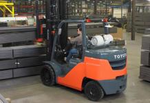 Toyota upgrades IC forklift line