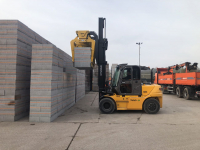 New Hyundai Fork Truck distributor secures new deal with leading masonry manufacturer