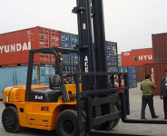 Waaree lithium batteries run electric forklifts at Chennai airport