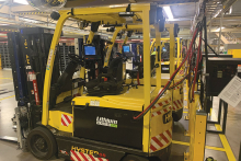 The connected lift truck battery