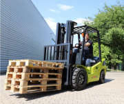 Clark launches new L-Series diesel forklift trucks for Non-EU markets