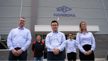 Hangcha opens Canadian DC