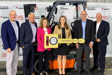 Toyota Material Handling presents 750,000th forklift to Carter Express in special ceremony