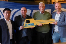 Genesis distributes XCMG in UK