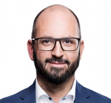 Konecranes reports higher first-half earnings