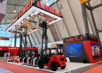 HELI Storms LogiMAT with Pioneering Heavy-Duty AGV Product