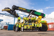 Hyster deploys hydrogen reach stacker at Rotterdam Shortsea Terminals