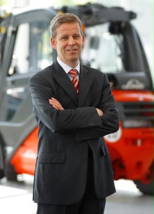 Linde MH's Supervisory Board extends contract of Theodor Maurer
