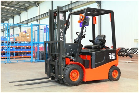 D&D Successfully Manufactured B15/18 Electric Counterbalanced Forklift