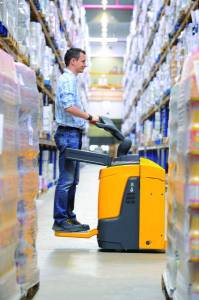 Jungheinrich presents new electric pedestrian pallet truck