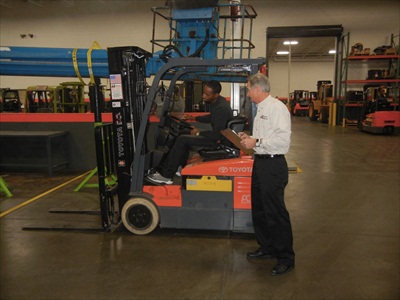 Toyota giving veterans a lift program pays it forward this holiday season