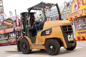 Cat kicks off its 9th year as official lift truck provider of the Houston Livestock Show and Rodeo