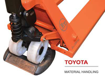 Toyota offers pallet truck chock to help customers reduce damage