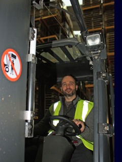 Innovative forklift mast tilt indicator improves safety, as well as delivering increased productivit