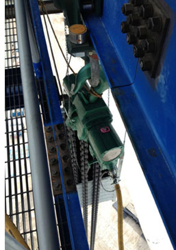 J D Neuhaus hoists help build world’s largest observation wheel