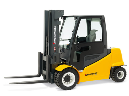 Jungheinrich Counterbalanced Stacker Captures IFOY Award