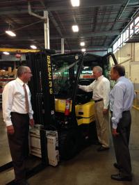 Naaco materials handling group hosted congressman at illinois facility