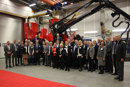 The Royal Swedish Academy of Sciences visits Komatsu Forest: