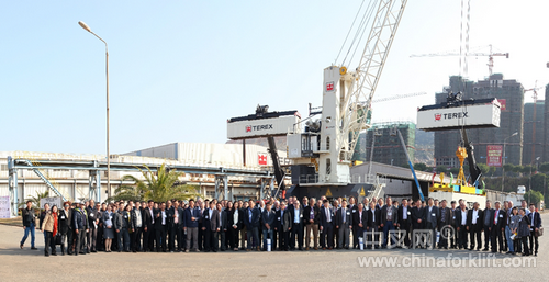 Terex&reg; quaymate m50 mobile harbour crane cuts a fine figure at terex port solutions first custom