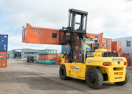 Cape chooses Hyundai forklifts for its Aberdeen offshore operations