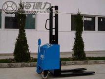 Haideli 1.5T Electric Stacker DL15/DL15S　
