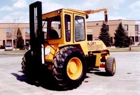 Liftking LK15T22 15000 Pounds Diesel Tractor LK15T22_ForkliftNet.com