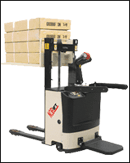 Yugong CL1212 Stand-on Full Electric Stacker　　
