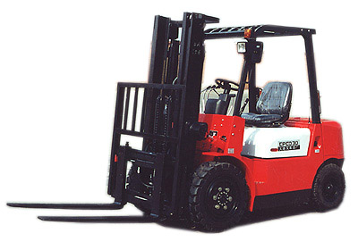 Dalian 3T Diesel Counter Balanced Truck CPCD30_ForkliftNet.com