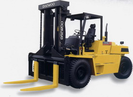 Doosan Diesel Pneumatic Tyre Counter Balanced Truck D150