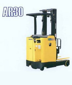 Komatsu Sit-down Reach Truck AR30