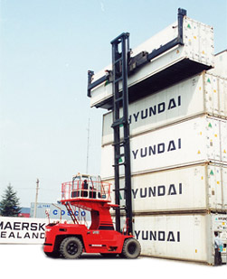 Dalian Five-layer Diesel Container Handler Counter Balanced Forklift-Empty FD210K5 