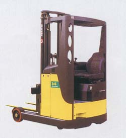 Komatsu Side Drive Reach Truck FM 