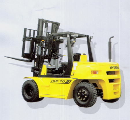Hyundai 5T, 7T Diesel Counter Balanced Truck CPCD50E/CPCD70E
