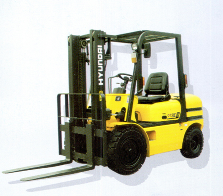 Hyundai 3.5T Diesel Counter Balanced Truck CPC35E-3S/CPCD35E-3S