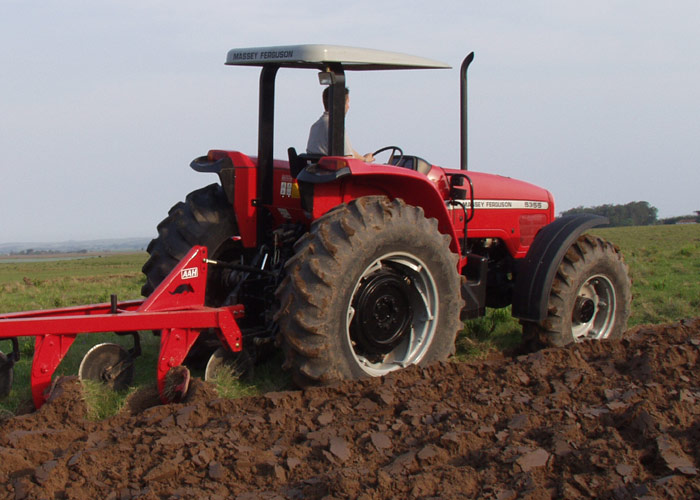 Massey Ferguson Diesel Tractor MF5300
