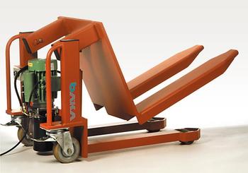 Baka 2T Electric Bulk Material Tiltering Truck