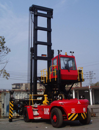Sanchuang 7.5T Diesel Container Handler Counter Balanced Forklift-Empty DG-K7/6