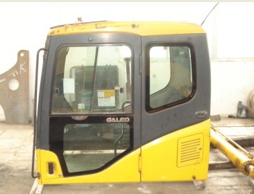 驾驶室 komatsu/KOMATSU