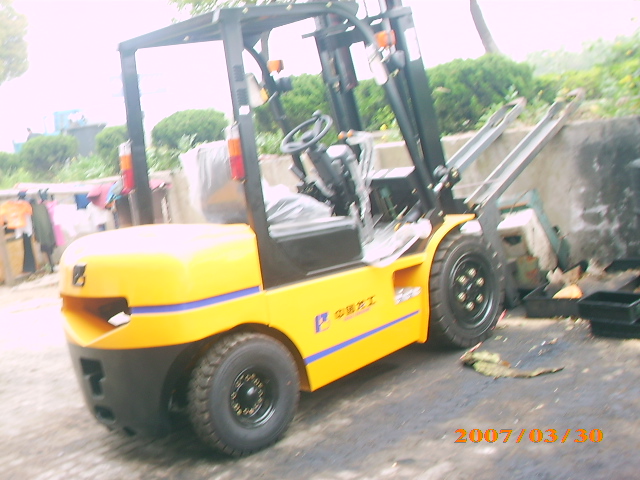 龙工叉车 ＦＤ２０