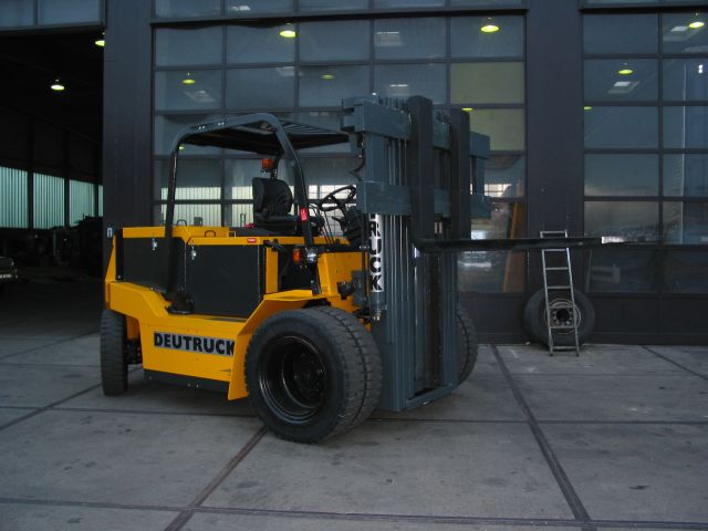 Deutruck Electric lift trucks EFG 8 - 12