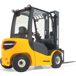 Jungheinrich Diesel and gas forklifts with hydrodynamic drive units DFG/TFG 425–435