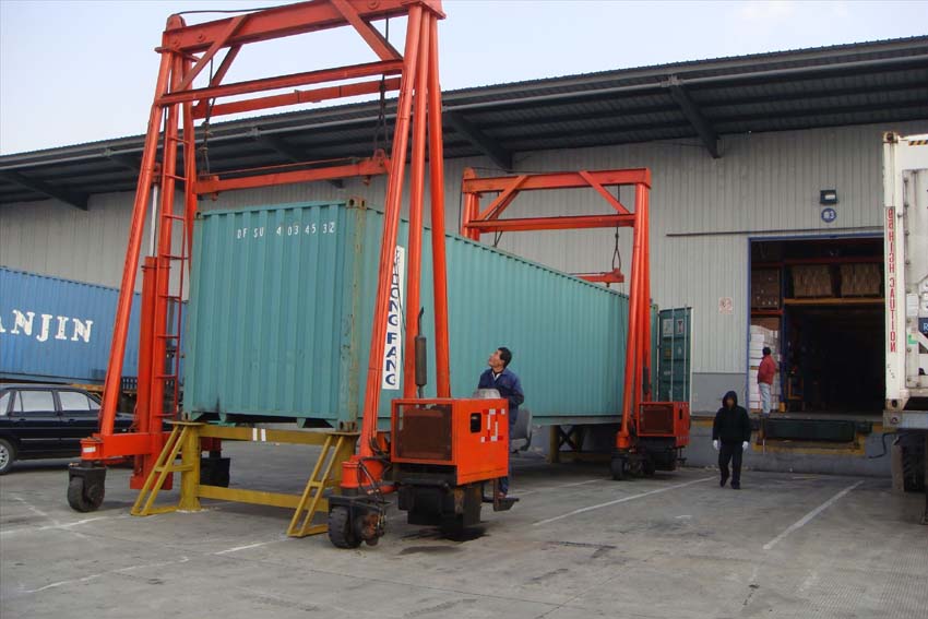 Mast Mobile Container Crane BSJD360T