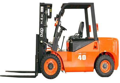 D&D 4t forklift M40D