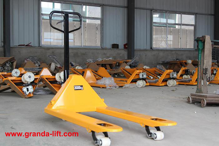 Standard Hand Pallet Truck