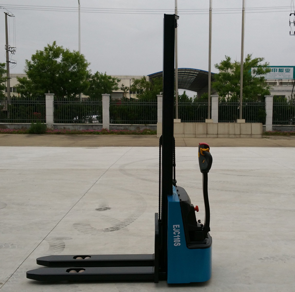 1.0T Electric Stacker Narrow Legs-Single Stage