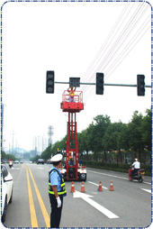 The multifunctional vehicle-mounted forklift Aerial work model