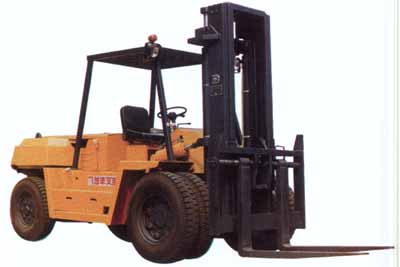 Dalian 8T Diesel Forklif CPCD80C